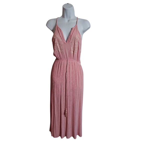 Love Tree Los Angeles Halter Maxi Crepe Dress Small Pink Embroidery Flowy Boho - Picture 2 of 6
